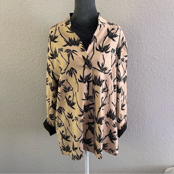 Draper’s & Damon’s Tops - Black & Tan Floral Blouse – Size XL